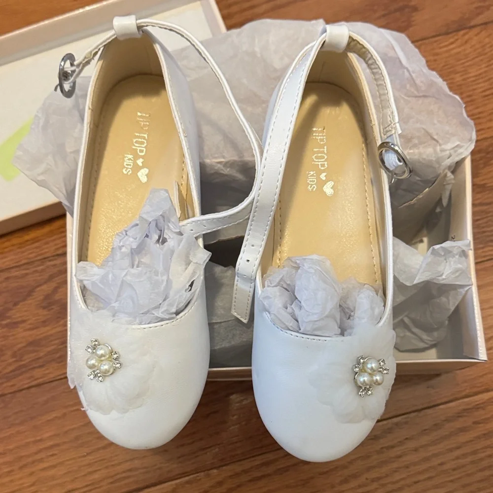 White Dress Shoes for girls size 13 - Picture 1 of 7